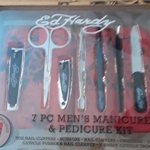 Ed Hardy 7 Pc Manicure Pedicure Kit New